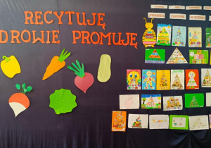 Dekoracja Przeglądu Literackiego „Recytuję – zdrowy styl życia promuję” oraz wystawa prac konkursu plastycznego „Piramida zdrowia w oczach dziecka”.