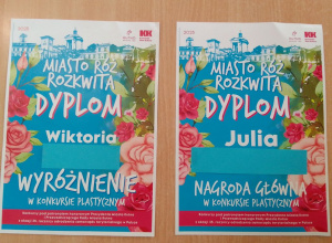 "Miasto róż rozkwita"