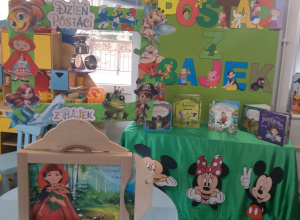 Dzień Postaci z Bajek w grupie "Słoneczka"